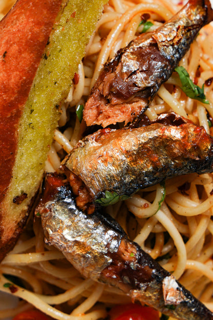 Irene's Gourmet Spanish Style Sardines in Sun Dried Tomato Flavor (225g)